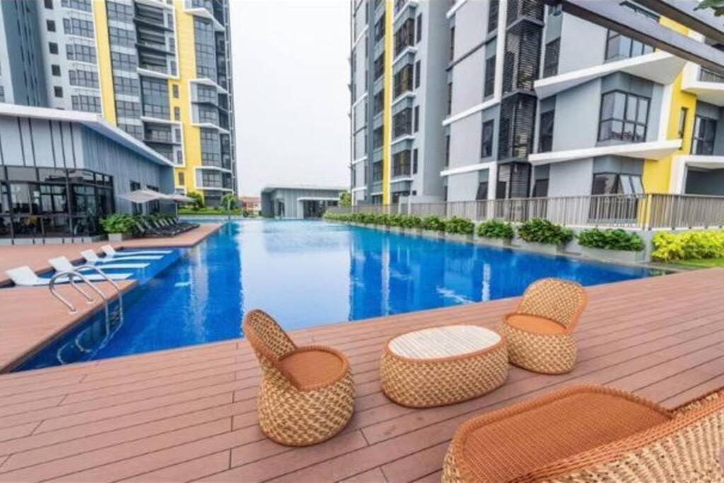 Cozy Mayfair Homestay Puchong Exterior foto