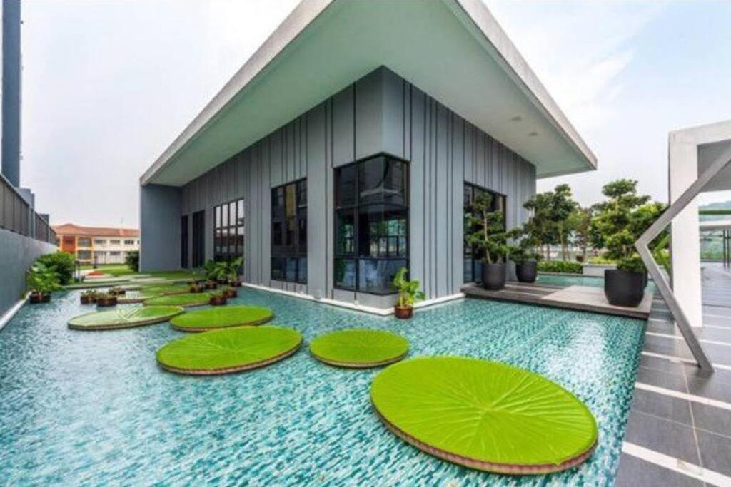 Cozy Mayfair Homestay Puchong Exterior foto